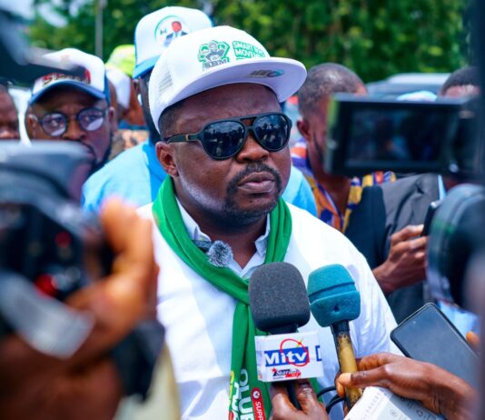 Ambassador Ajadi rallies Oyo youths to join politics ahead of 2027